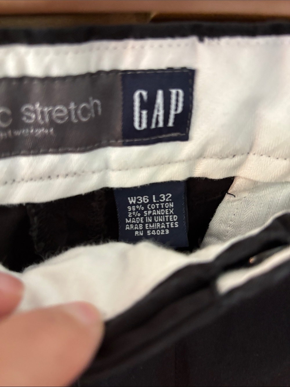 GAP Men’s Classic Stretch Chinos - Black 36x32